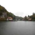 011 Bootsfahrt bei Regen auf dem Doubs 002